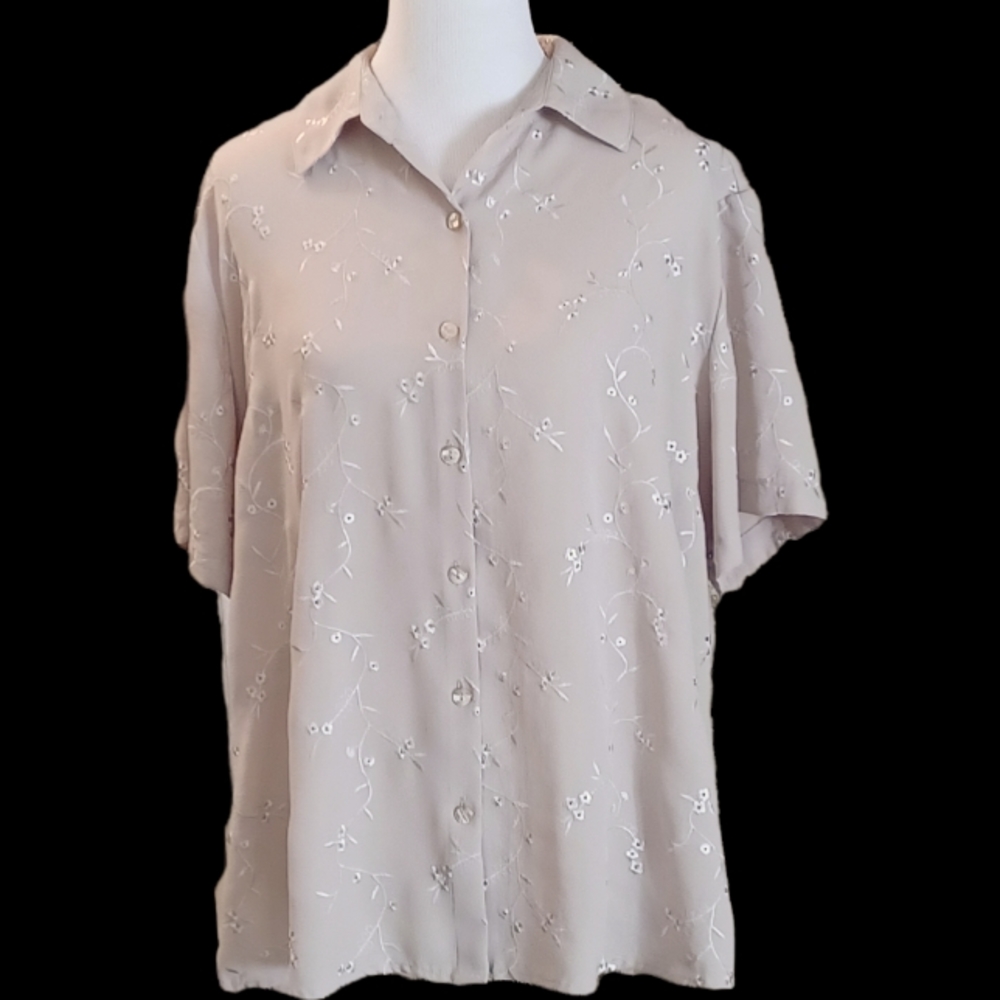 Beige Eyelet Blouse Size 1X by Michele Michelle